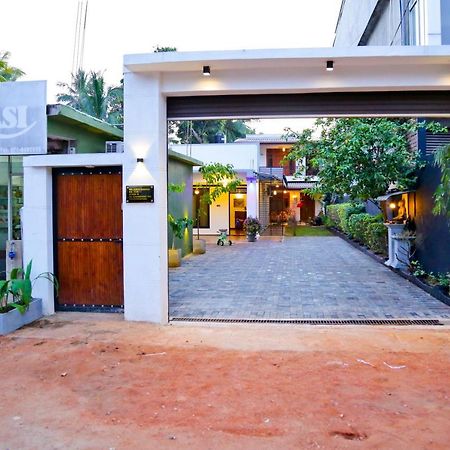 Seven Rich Villa 아누라다푸라 외부 사진